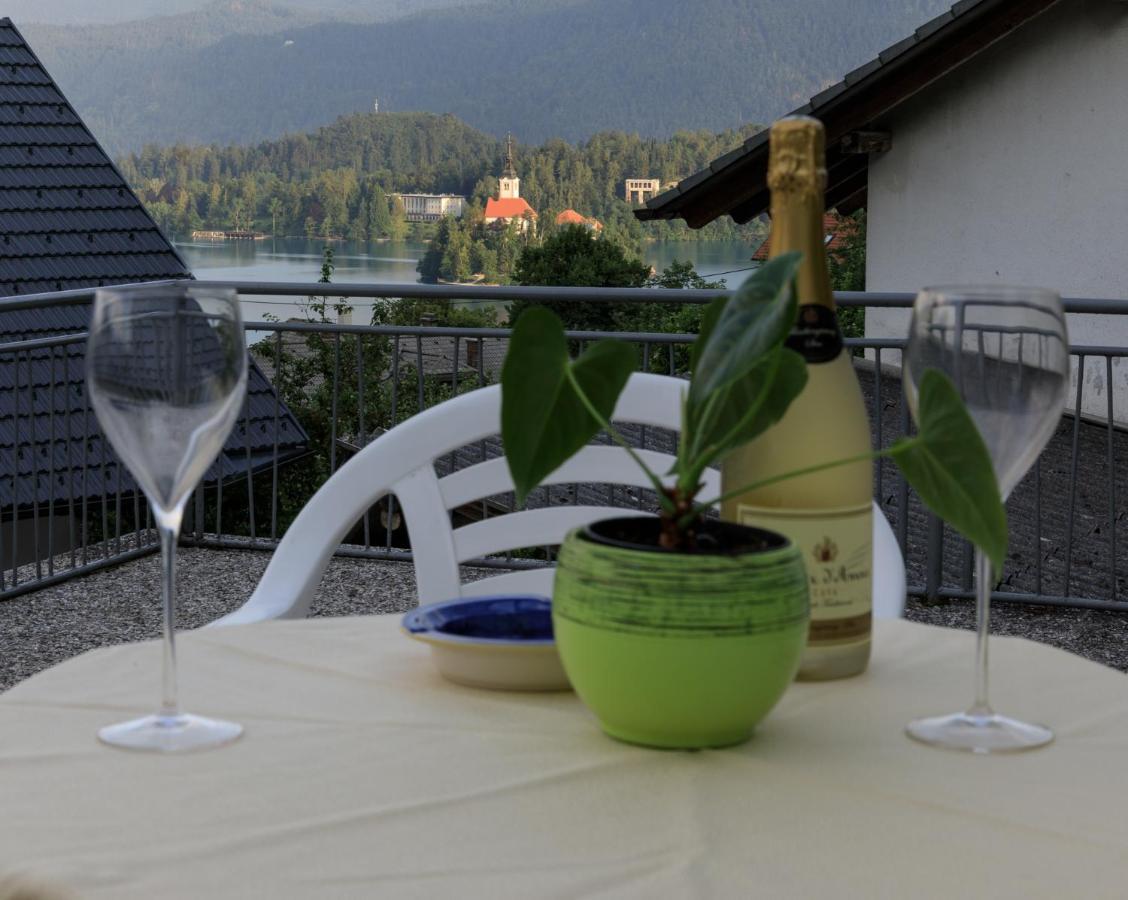 Apartment Mavrica Bled, Quiet Location, With A View Of The Lake Bagian luar foto