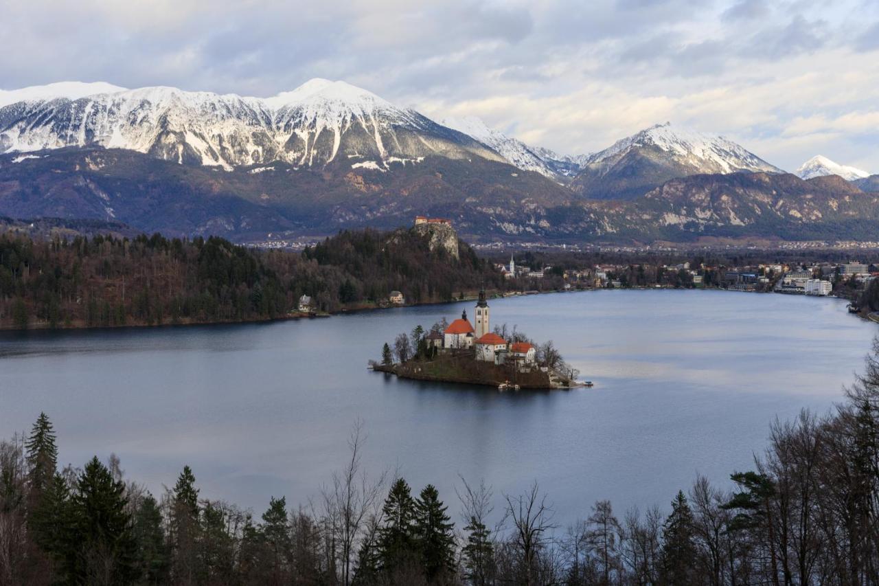 Apartment Mavrica Bled, Quiet Location, With A View Of The Lake Bagian luar foto